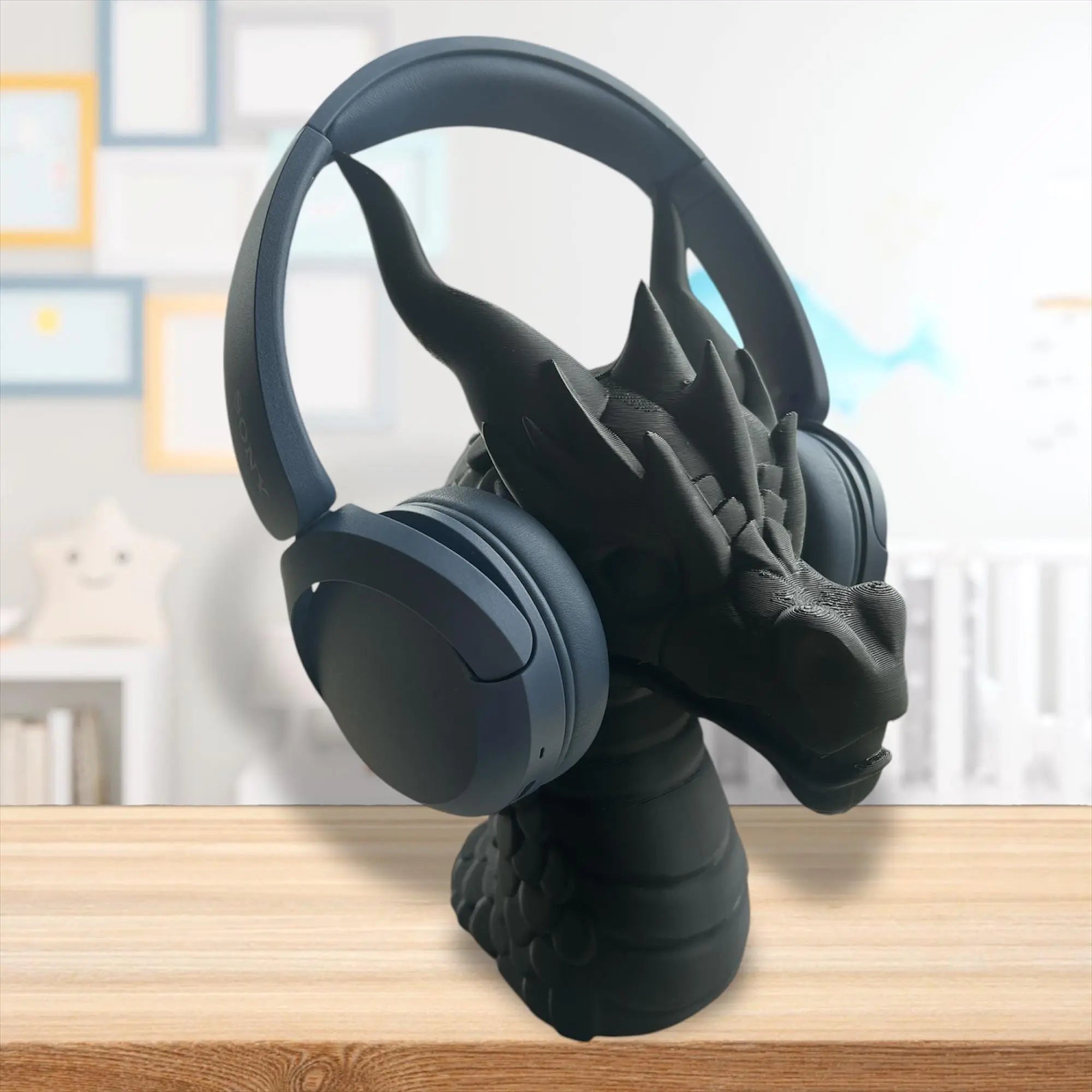Dragon Headphone Holder
