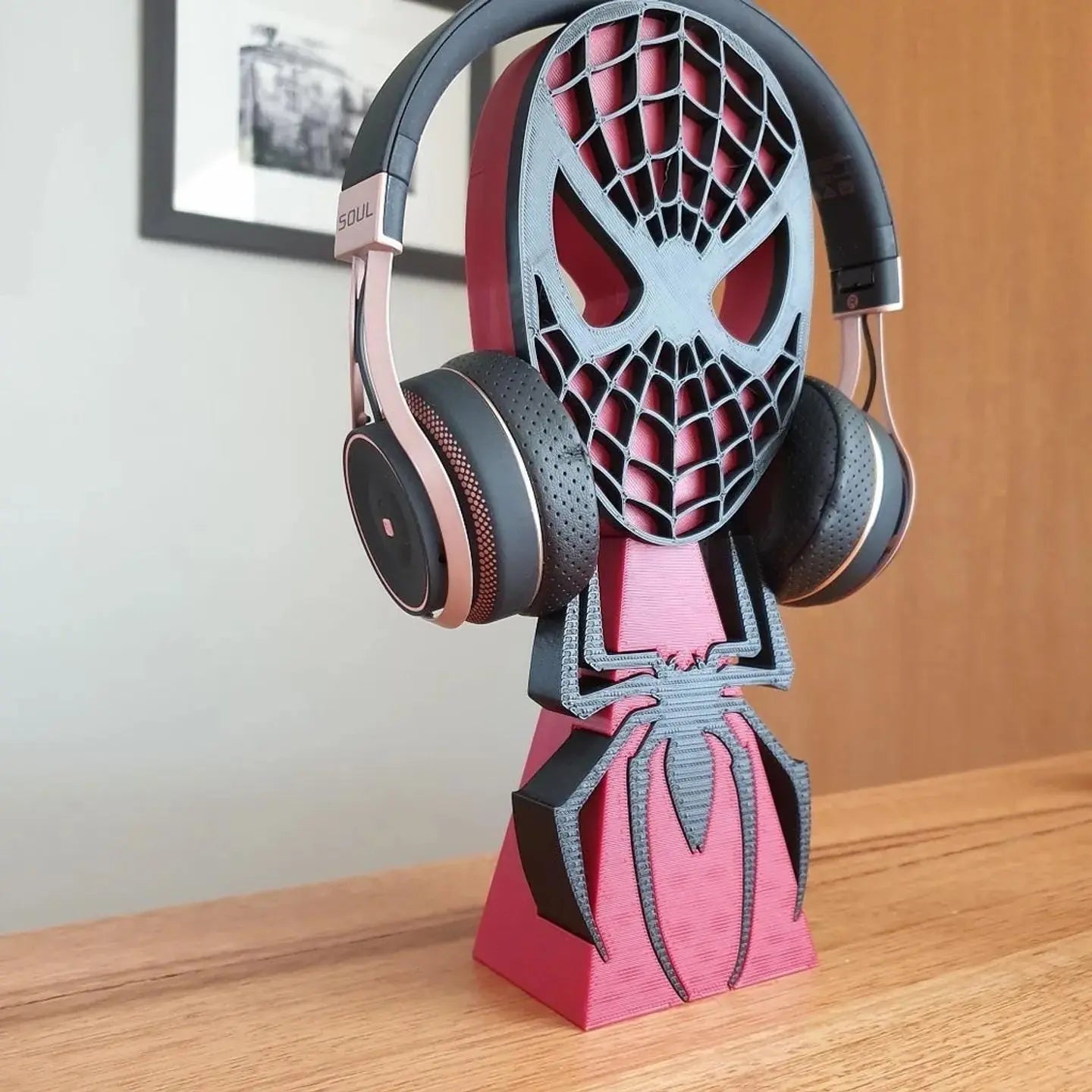 Spiderman Headphones Stand